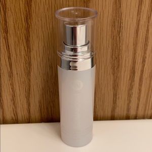 Neora Illumaboost Brightening & Shield